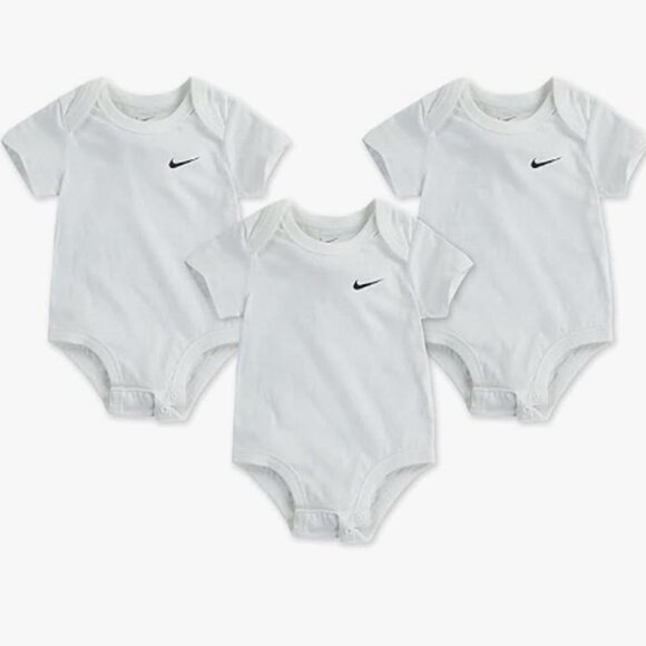Adorable White Nike 3-Piece Onesie Set | Sizes 12 Months - Picture 8 of 12